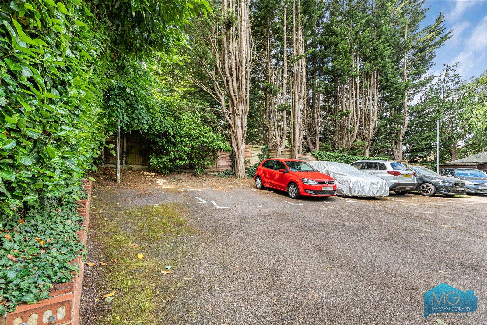 2 bedroom Ground Floor Flat for sale - Martyn Gerrard