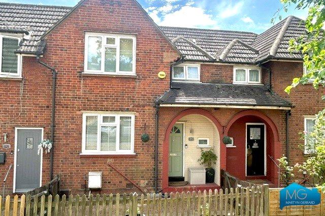 3 bedroom Terraced House for sale - Martyn Gerrard