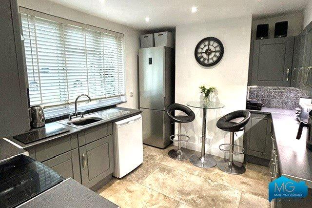 3 bedroom Terraced House for sale - Martyn Gerrard