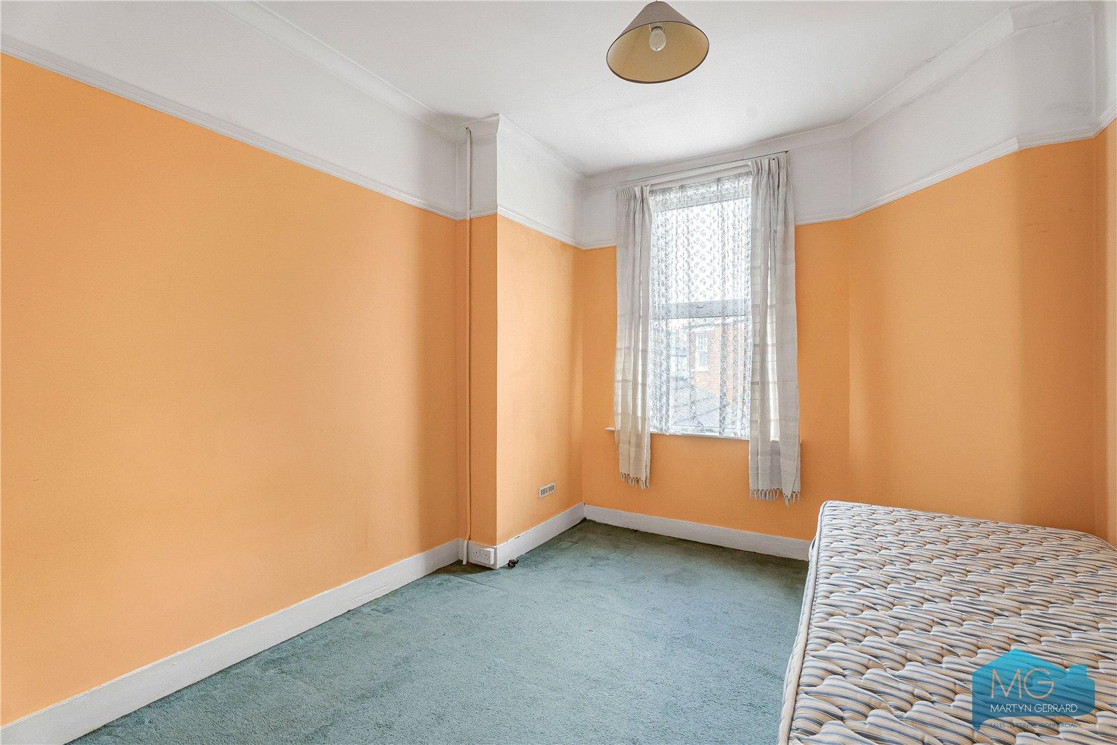 3 bedroom Terraced House for sale - Martyn Gerrard