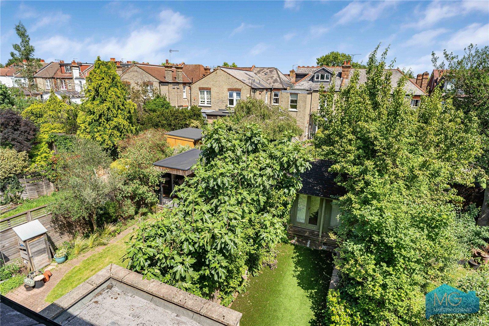 4 bedroom Semi-Detached House for sale - Martyn Gerrard
