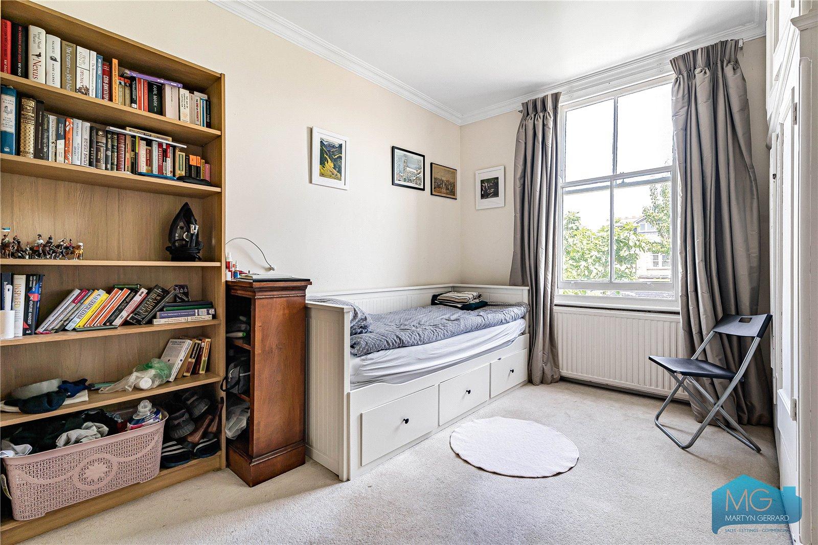 4 bedroom Semi-Detached House for sale - Martyn Gerrard