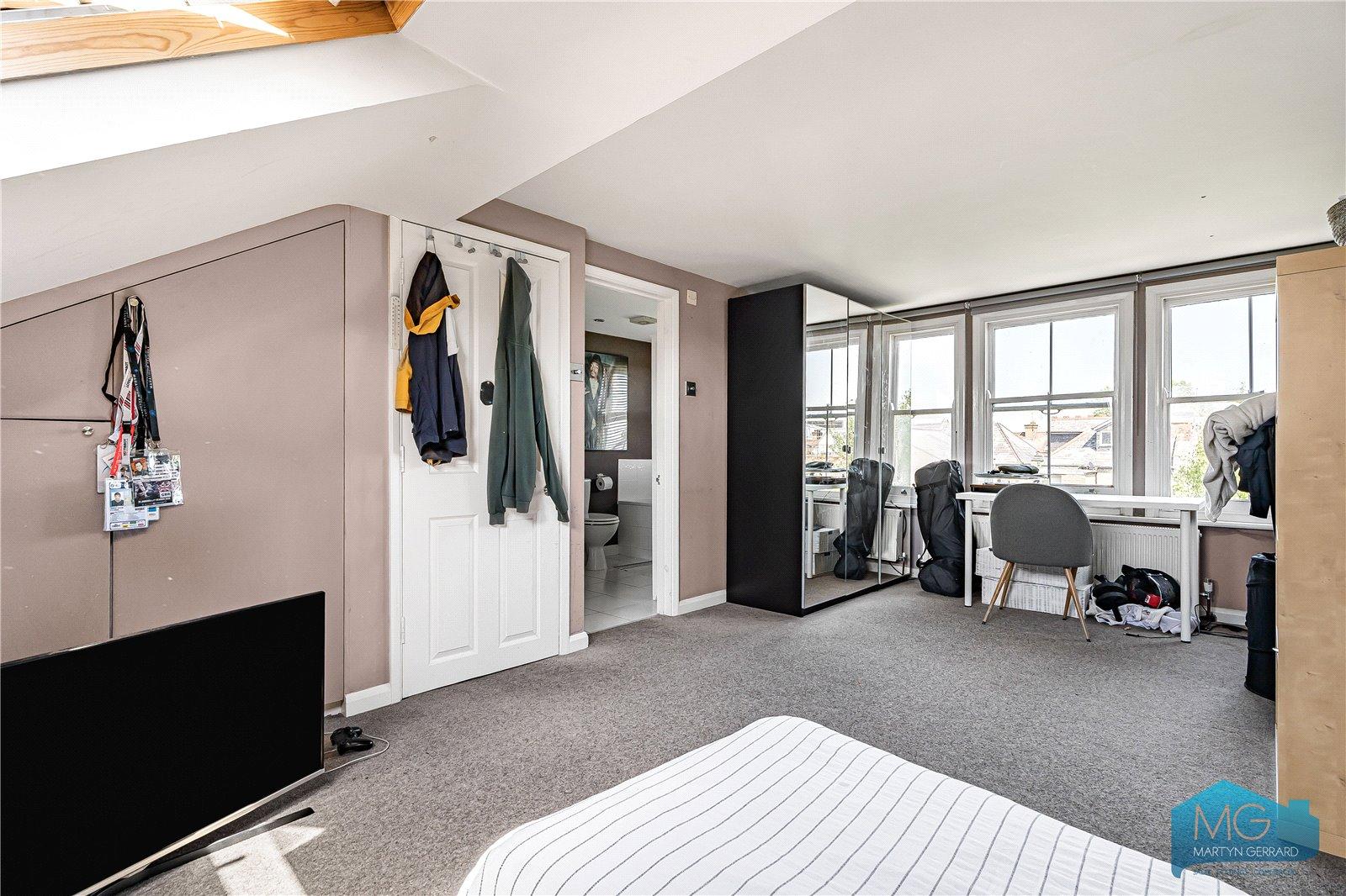 4 bedroom Semi-Detached House for sale - Martyn Gerrard