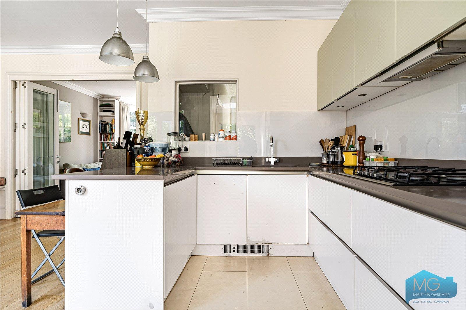 4 bedroom Semi-Detached House for sale - Martyn Gerrard