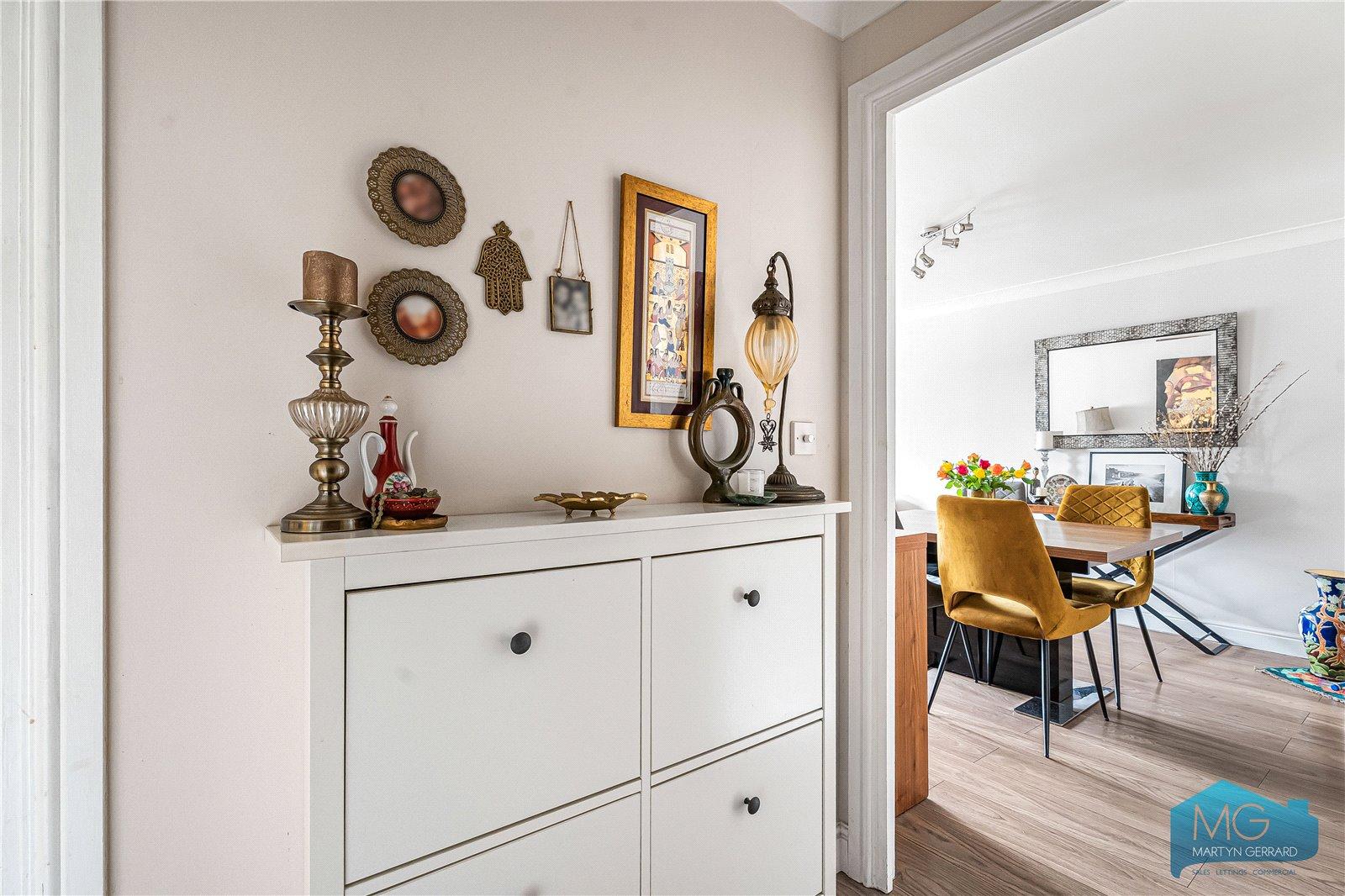 2 bedroom Apartment for sale - Martyn Gerrard