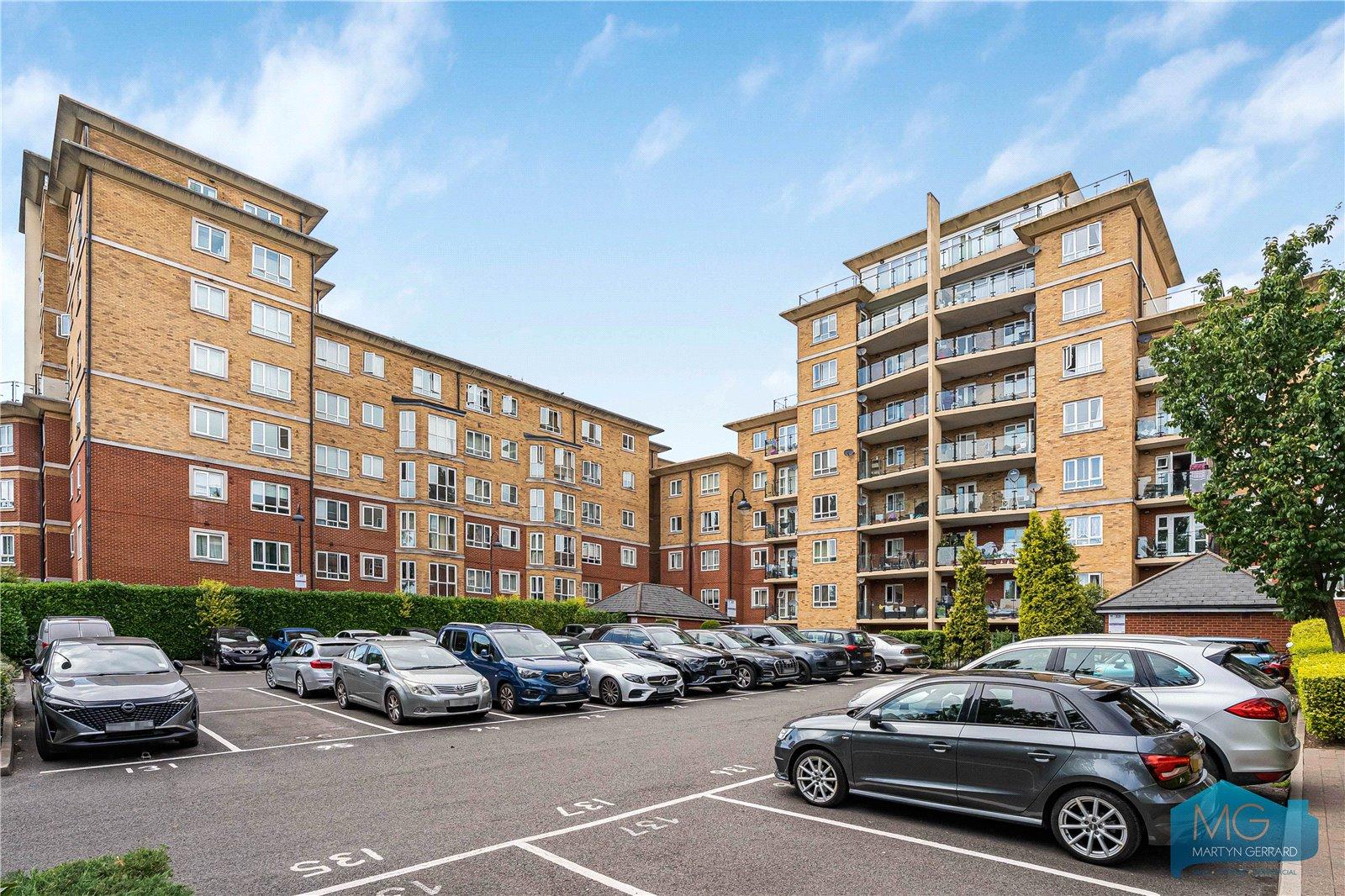2 bedroom Apartment for sale - Martyn Gerrard
