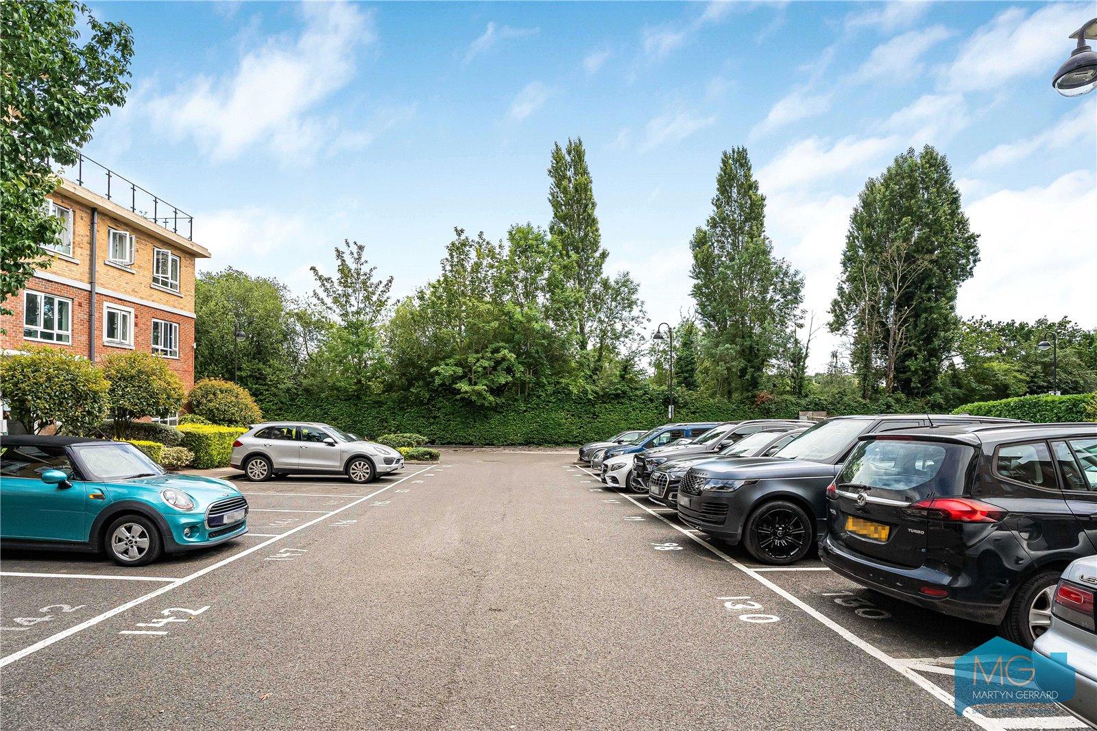 2 bedroom Apartment for sale - Martyn Gerrard