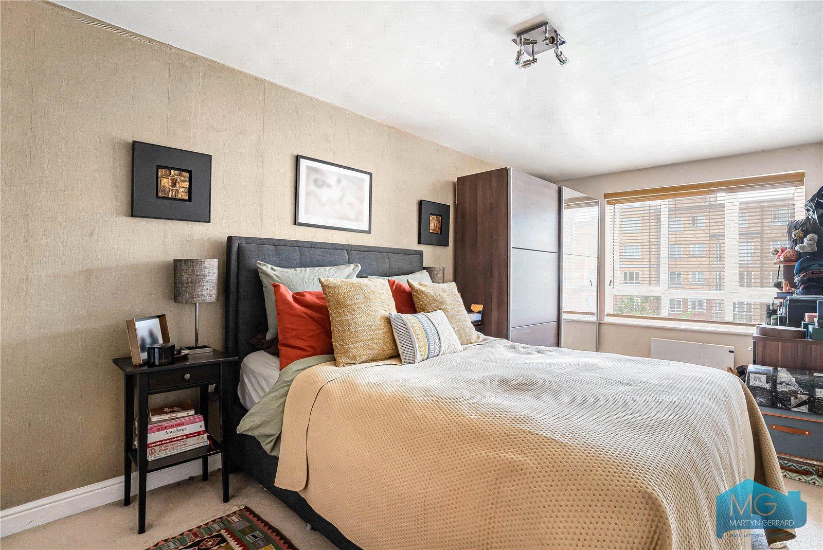 2 bedroom Apartment for sale - Martyn Gerrard