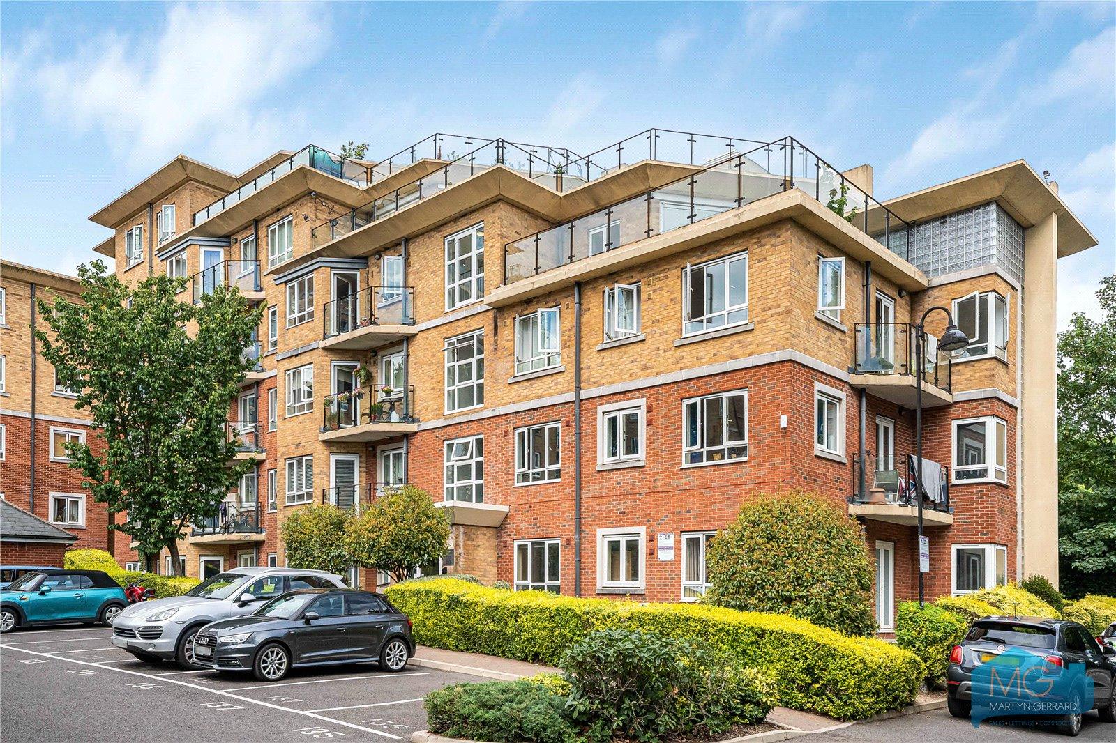 2 bedroom Apartment for sale - Martyn Gerrard