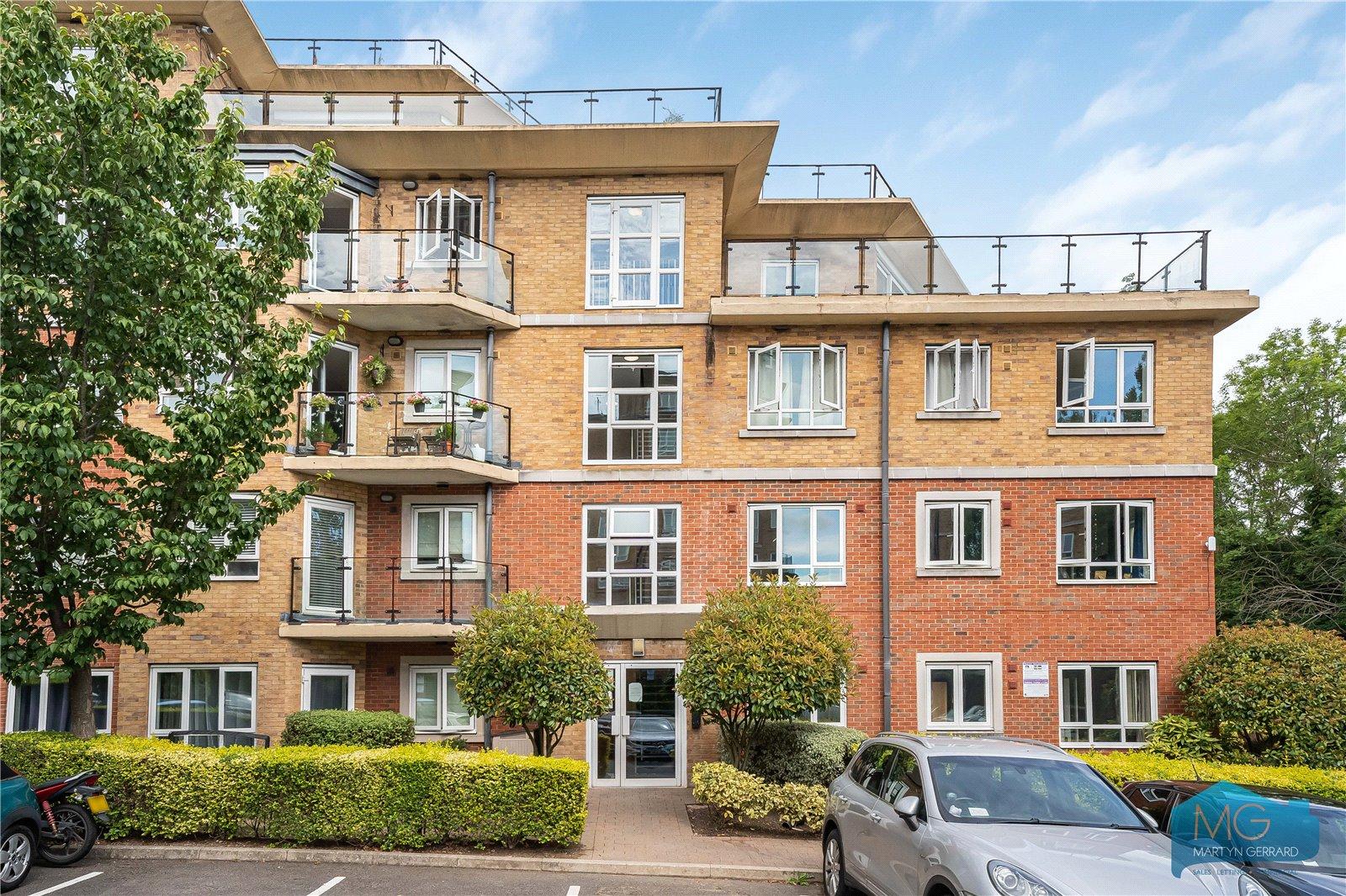 2 bedroom Apartment for sale - Martyn Gerrard