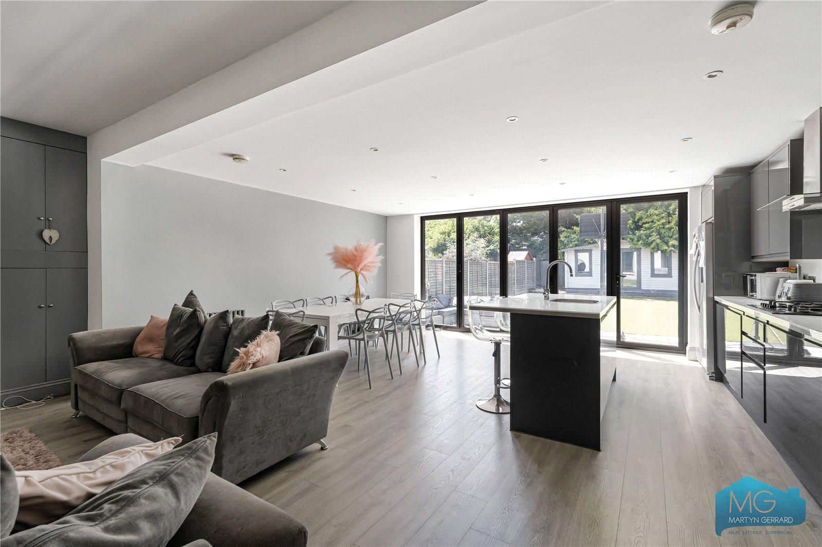 3 bedroom Semi-Detached House for sale - Martyn Gerrard