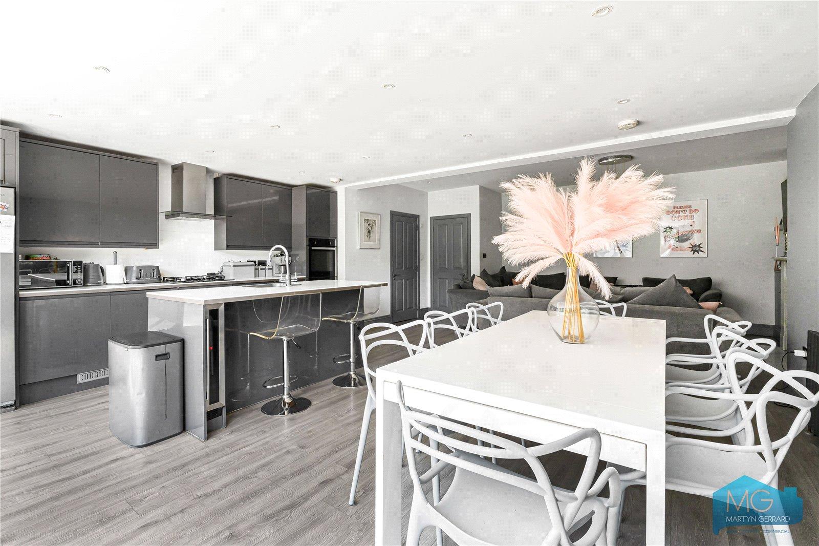 3 bedroom Semi-Detached House for sale - Martyn Gerrard