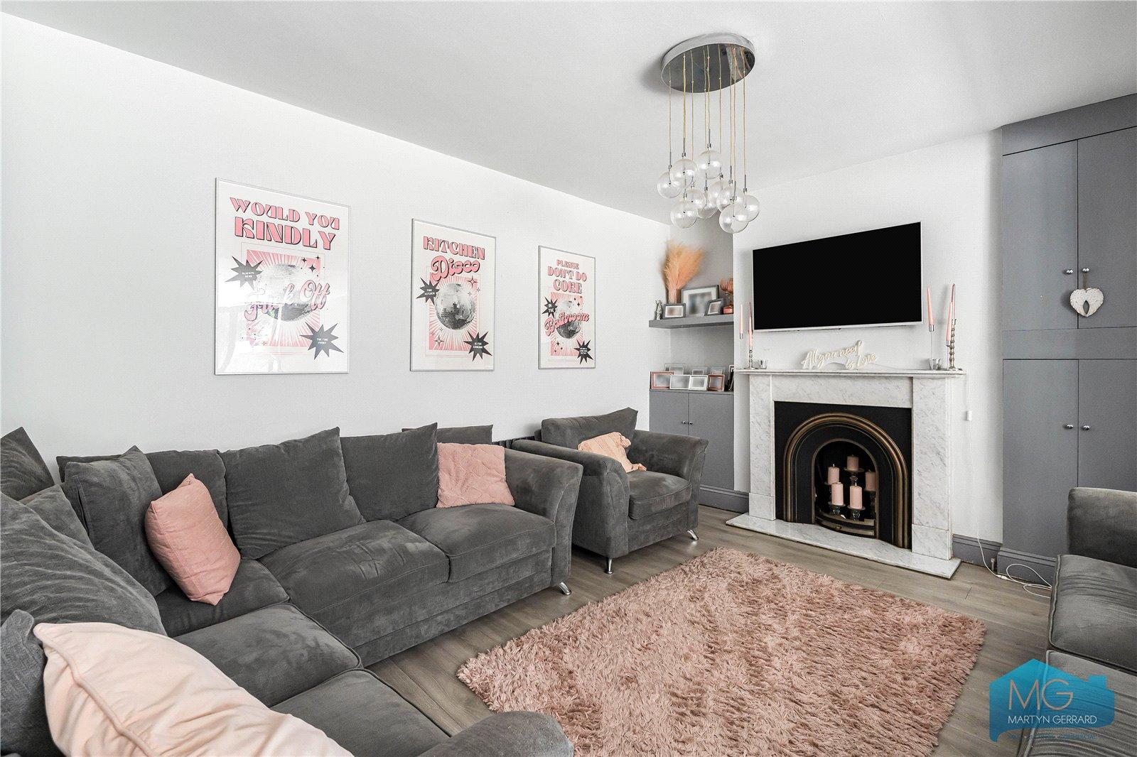 3 bedroom Semi-Detached House for sale - Martyn Gerrard