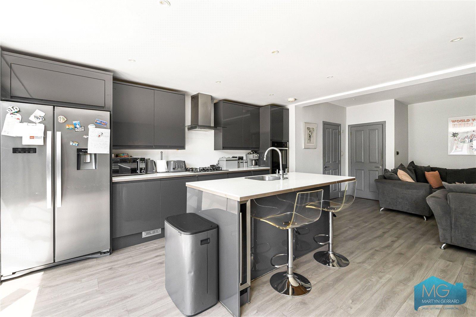 3 bedroom Semi-Detached House for sale - Martyn Gerrard