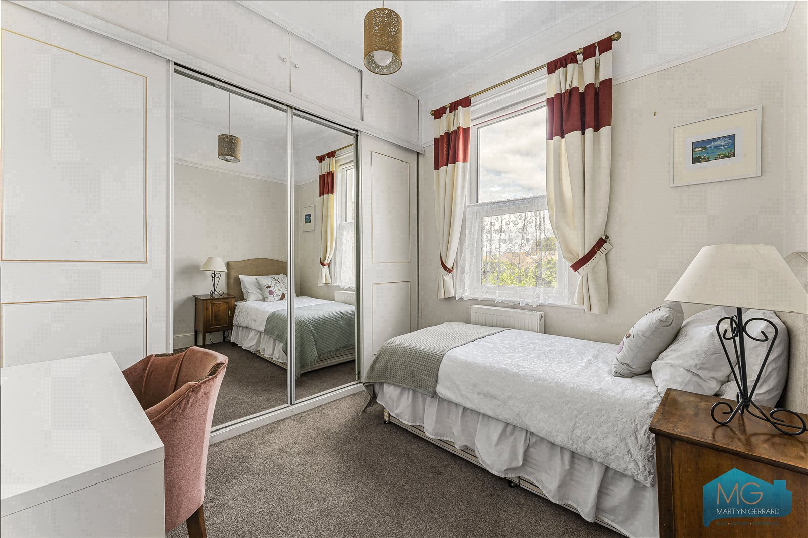 5 bedroom End of Terrace House for sale - Martyn Gerrard