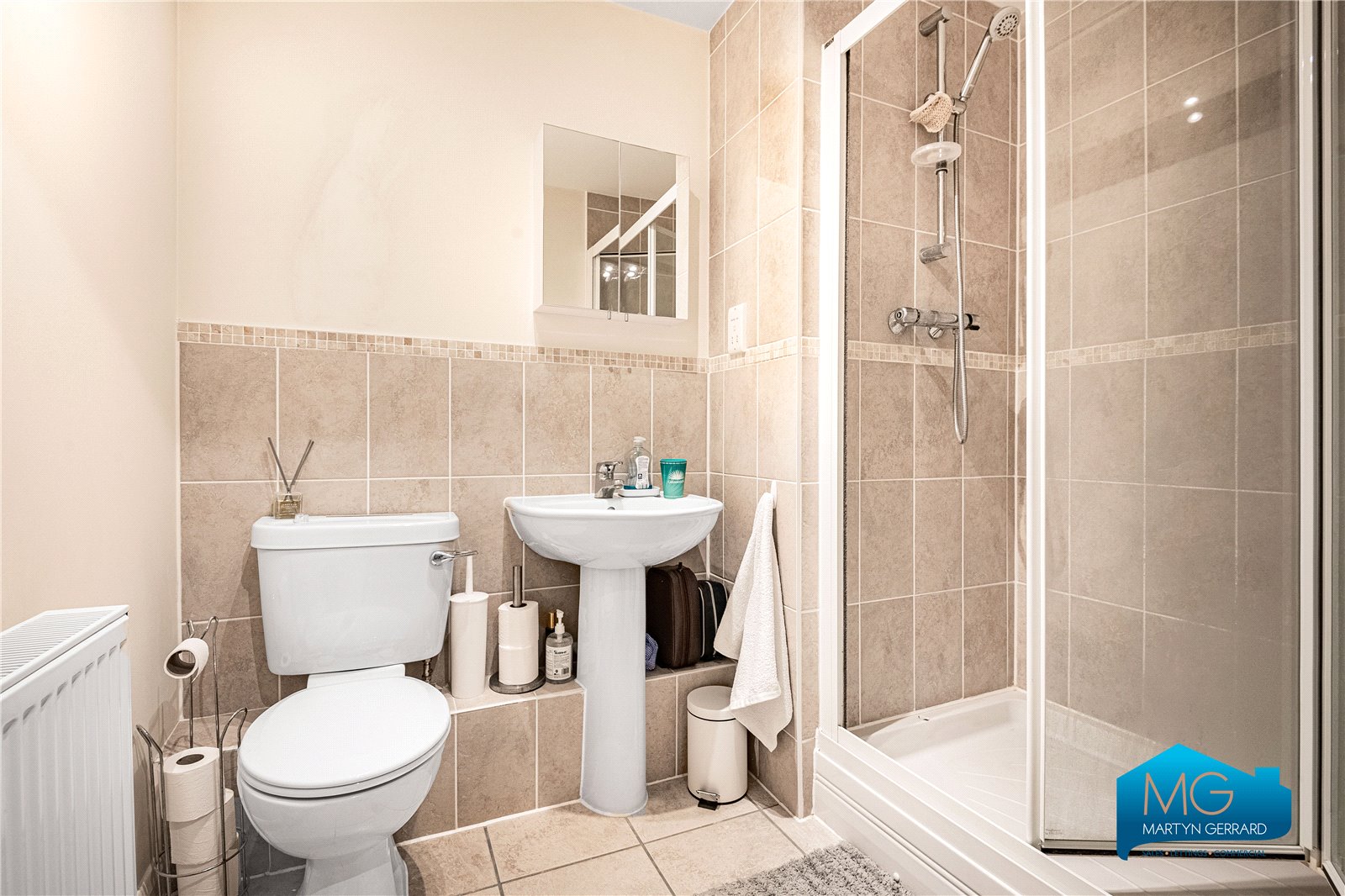 2 bedroom Apartment to rent - Martyn Gerrard