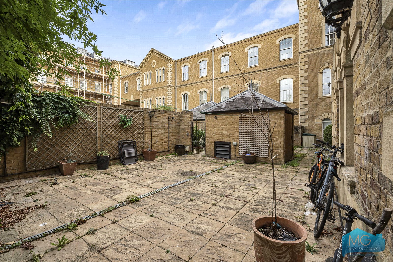 2 bedroom Ground Floor Flat for sale - Martyn Gerrard