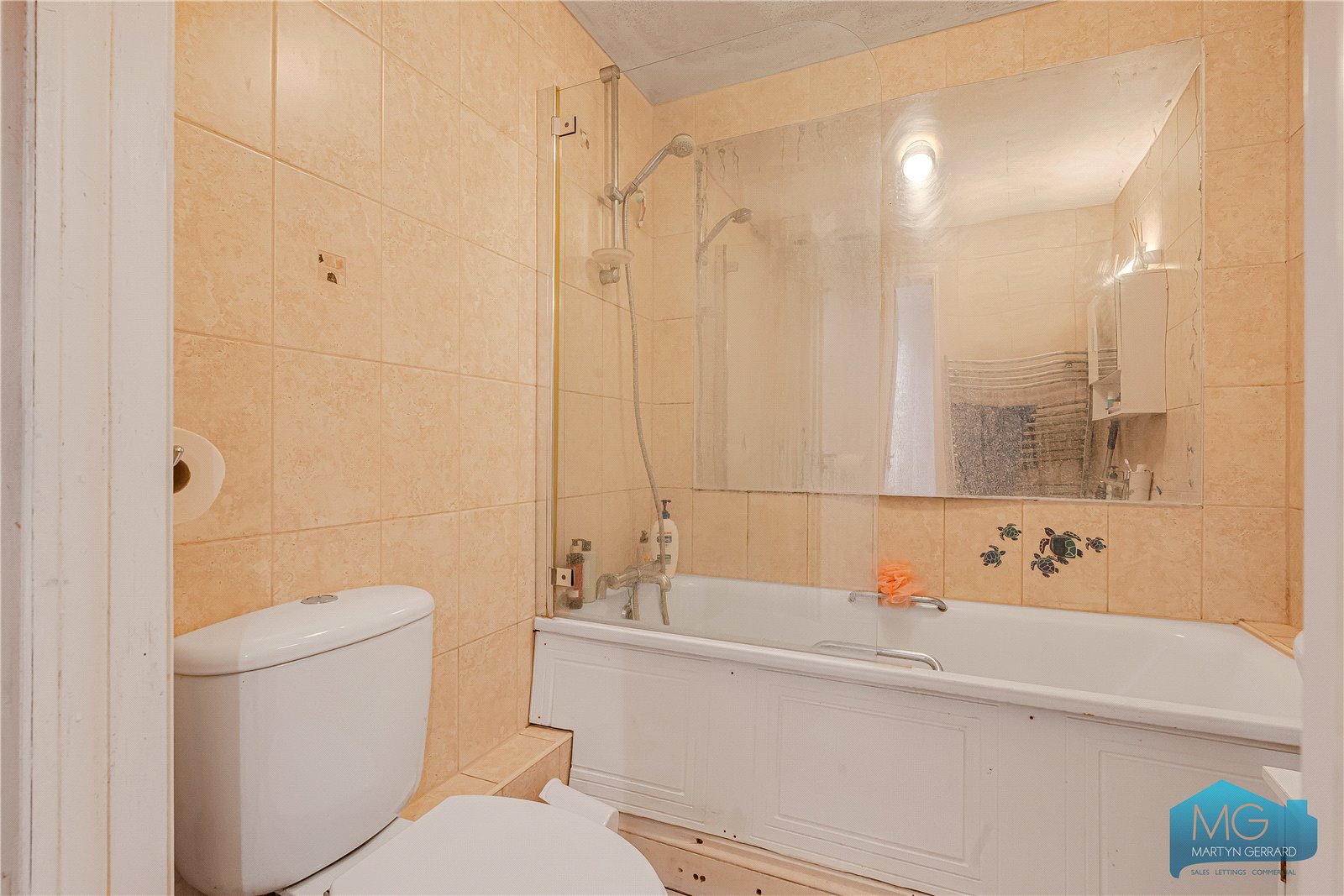 2 bedroom Ground Floor Flat for sale - Martyn Gerrard