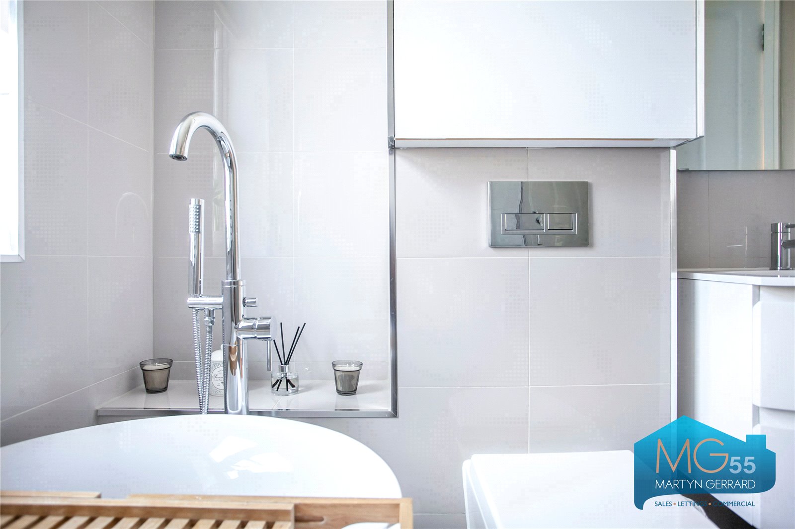 2 bedroom Apartment for sale - Martyn Gerrard