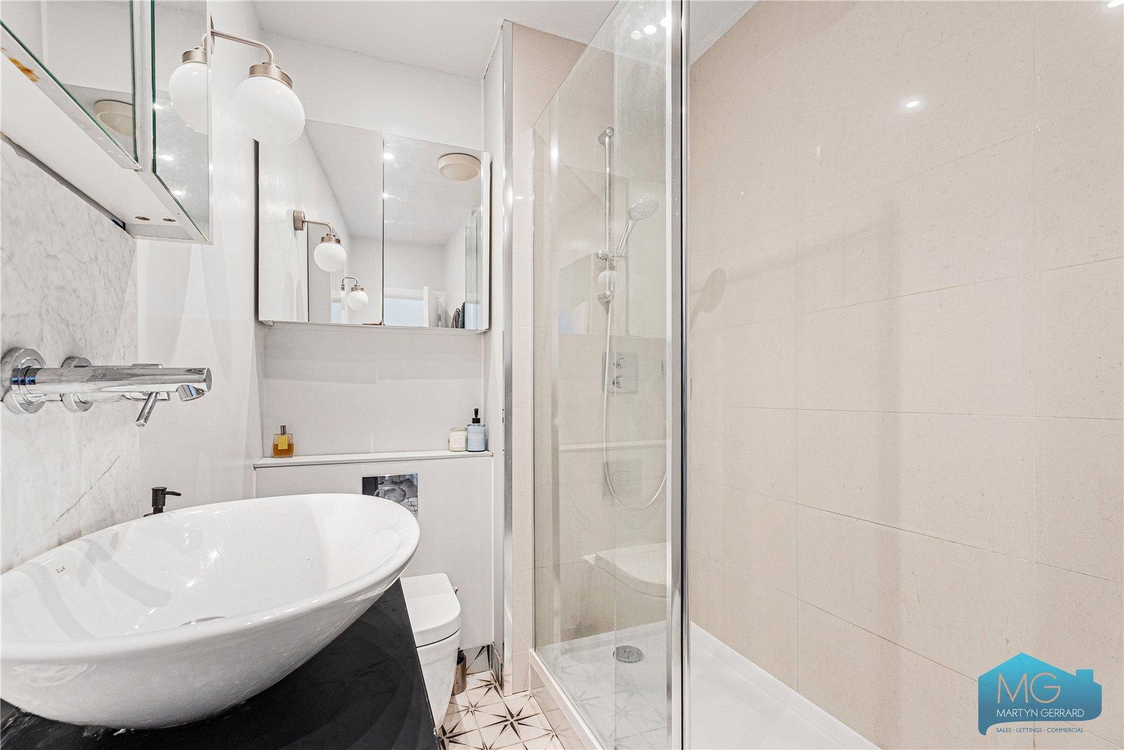 2 bedroom Apartment for sale - Martyn Gerrard