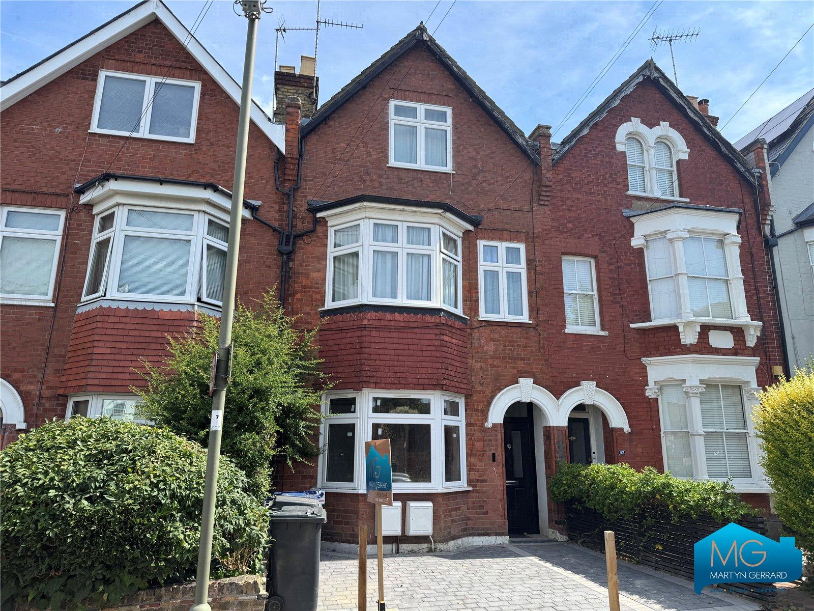 2 bedroom Apartment for sale - Martyn Gerrard