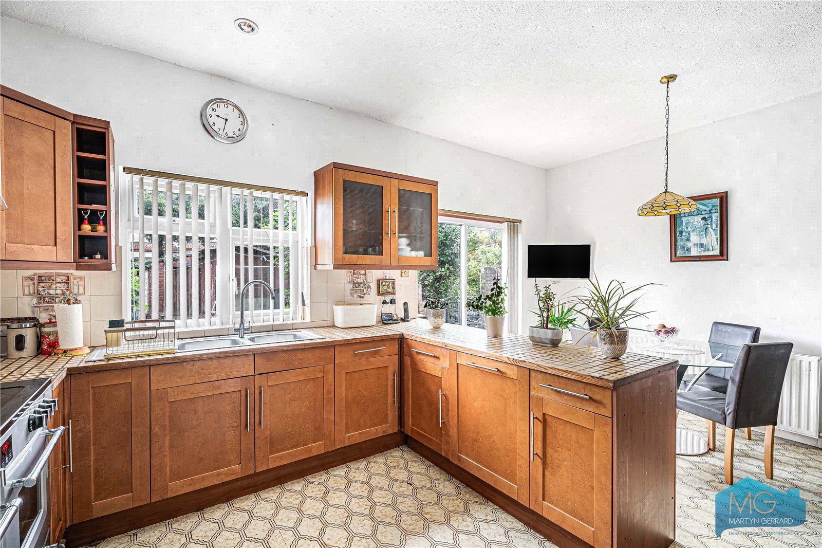 3 bedroom Semi-Detached House for sale - Martyn Gerrard
