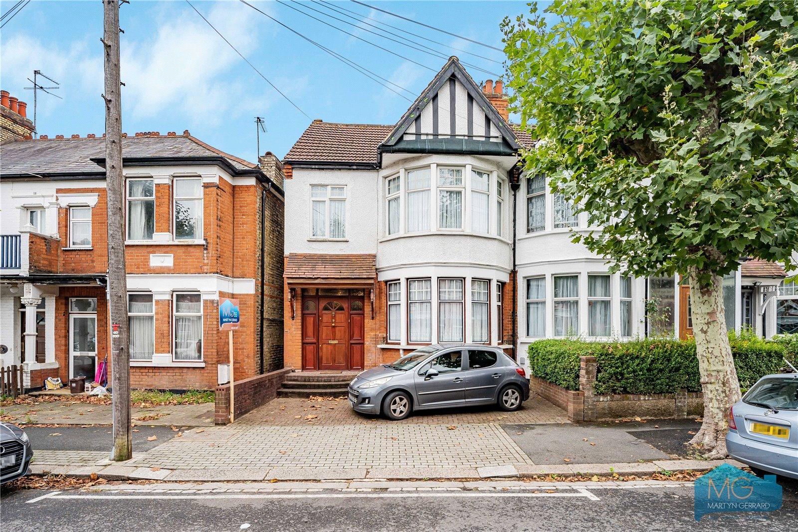 3 bedroom Semi-Detached House for sale - Martyn Gerrard