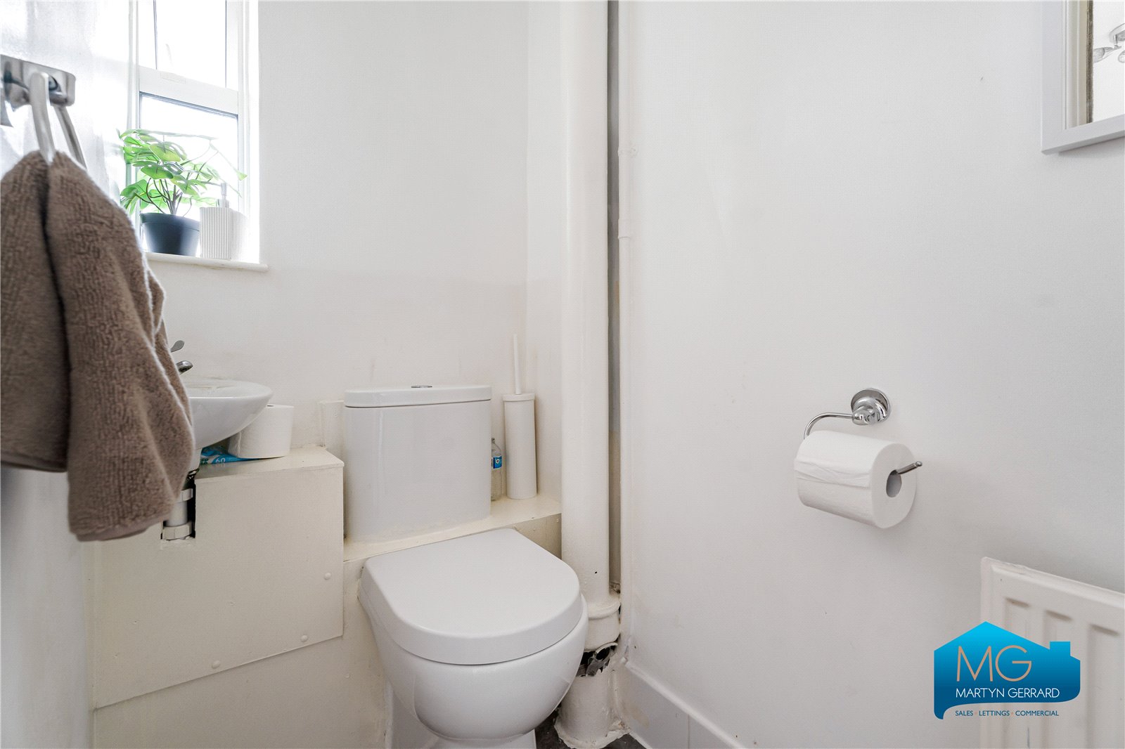 2 bedroom Apartment to rent - Martyn Gerrard