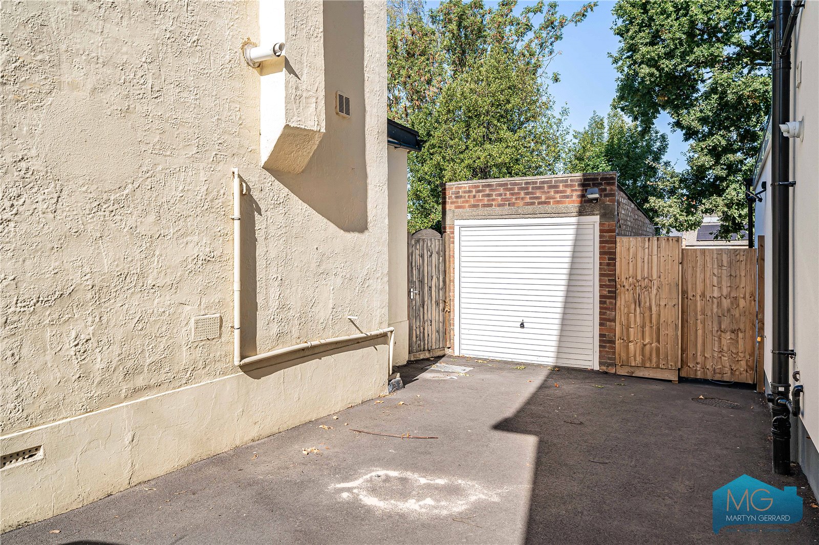 3 bedroom Semi-Detached House for sale - Martyn Gerrard