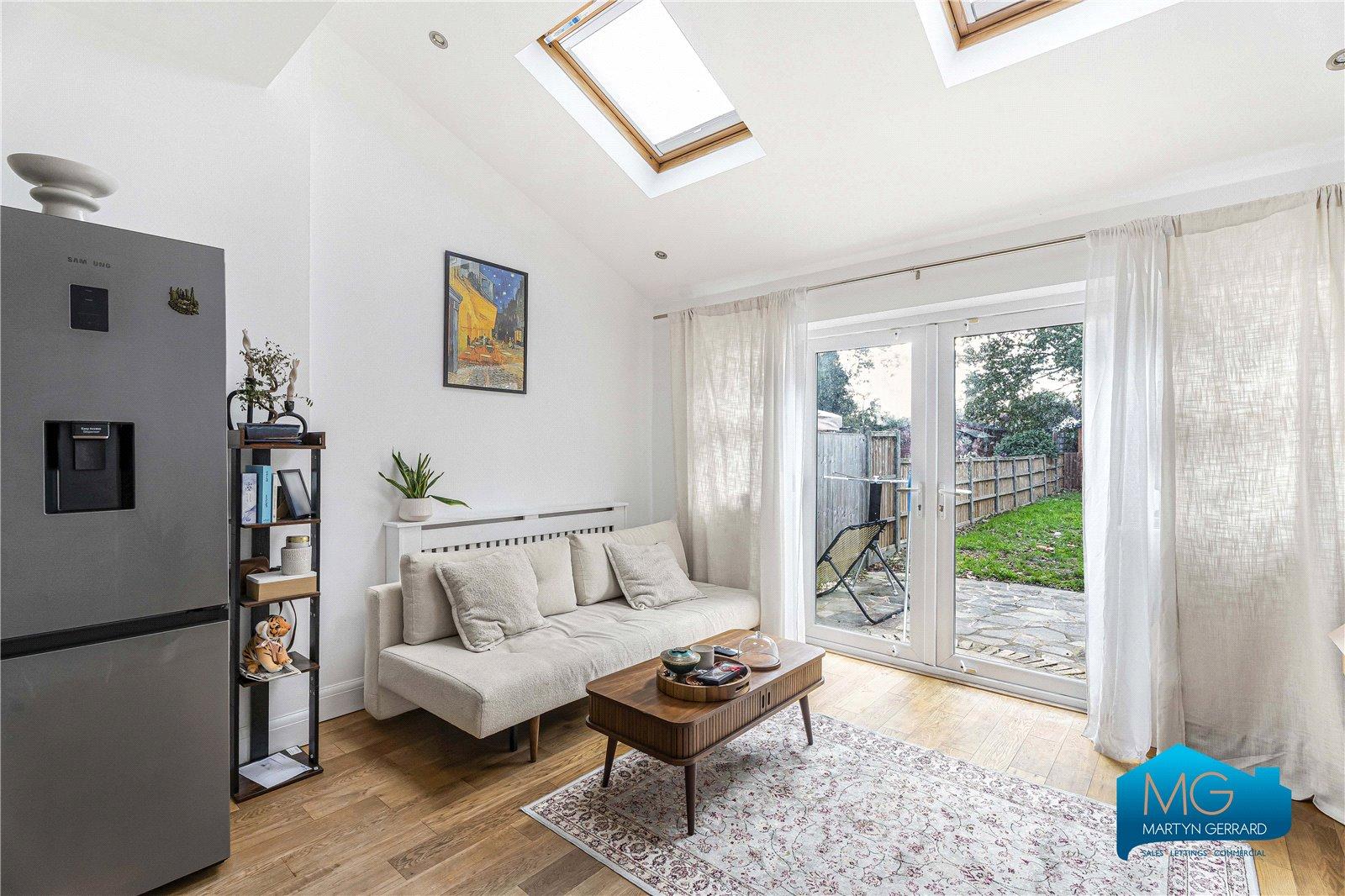 Bramber Road, North Finchley, London, N12+ - Martyn Gerrard