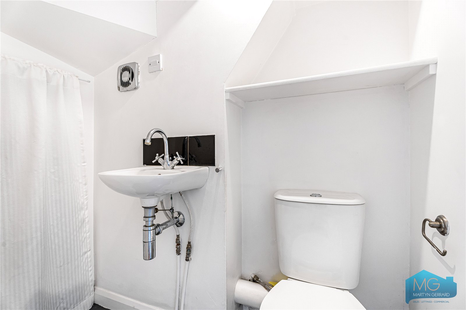 4 bedroom Semi-Detached House for sale - Martyn Gerrard
