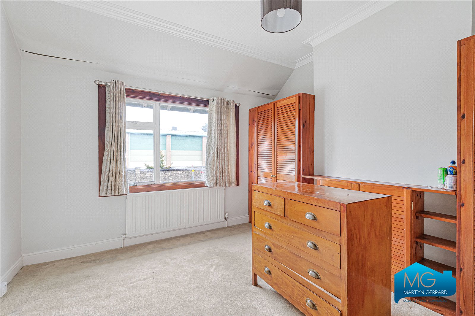 3 bedroom Terraced House to rent - Martyn Gerrard
