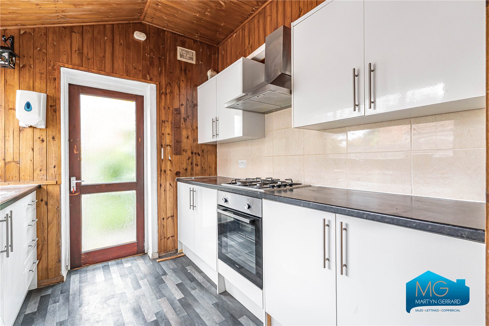3 bedroom Terraced House to rent - Martyn Gerrard