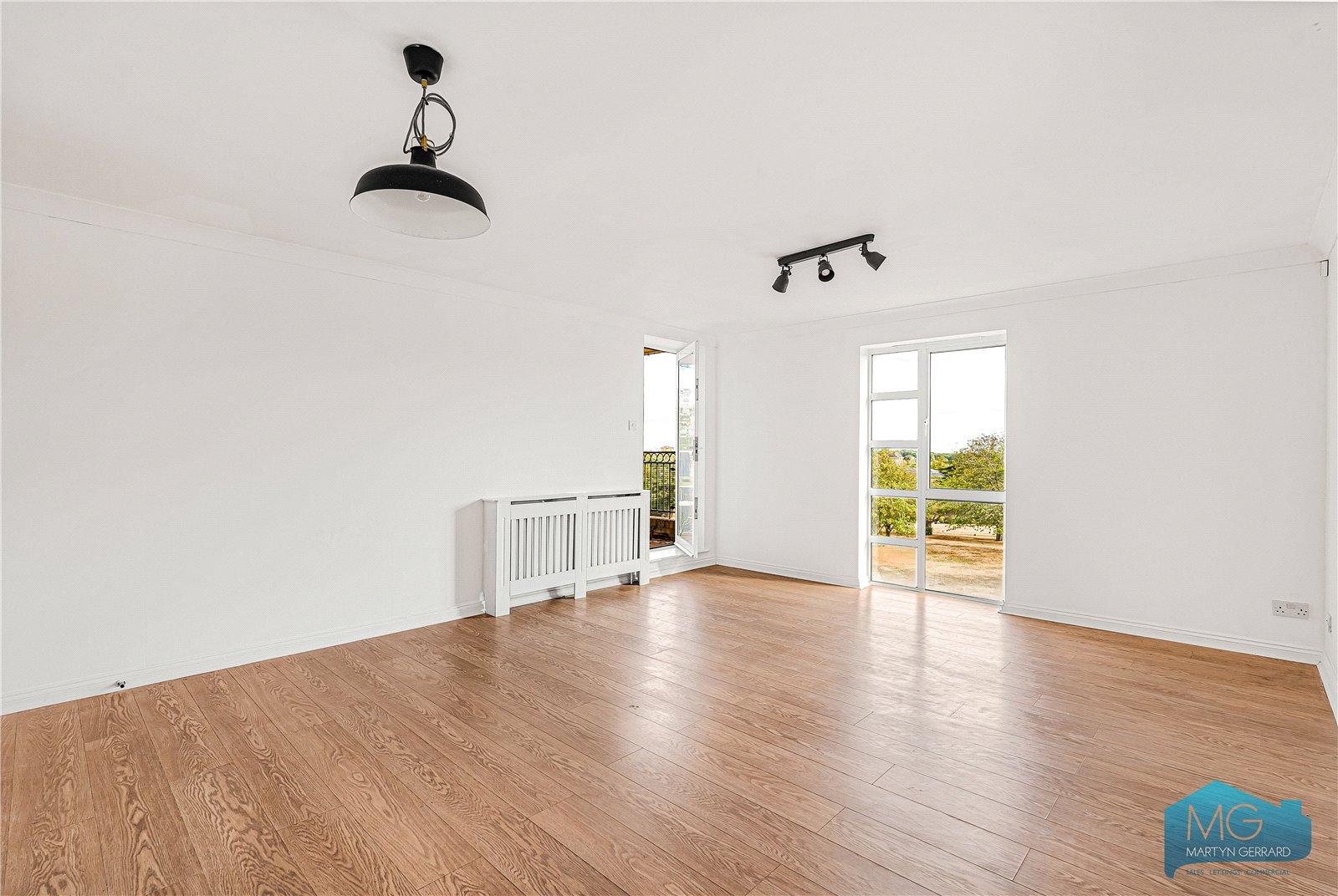 2 bedroom Apartment for sale - Martyn Gerrard