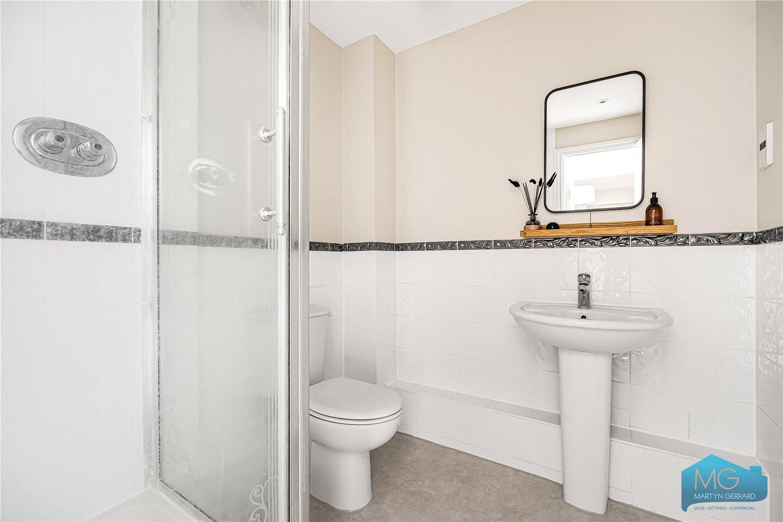 2 bedroom Apartment for sale - Martyn Gerrard