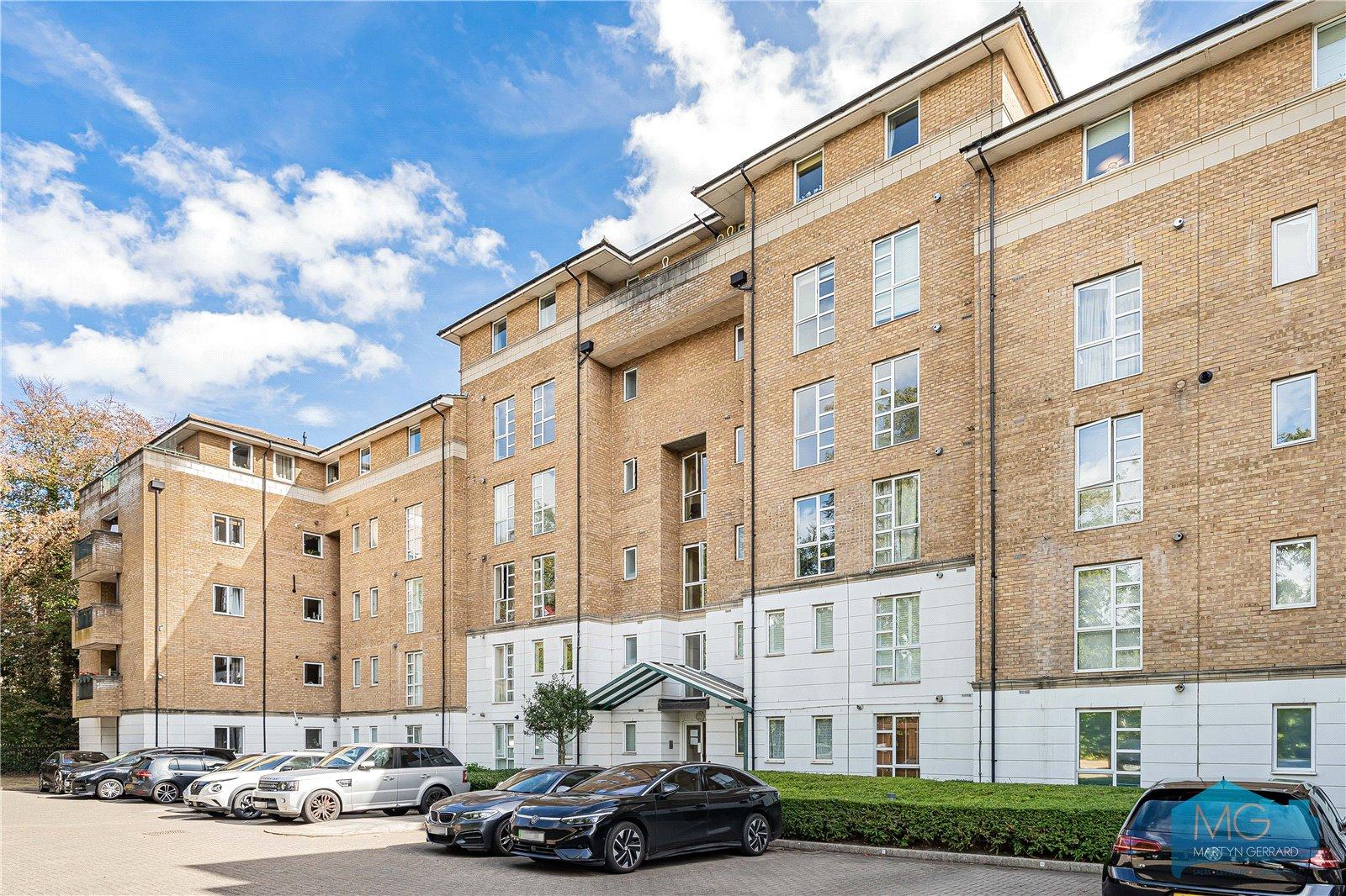 2 bedroom Apartment for sale - Martyn Gerrard