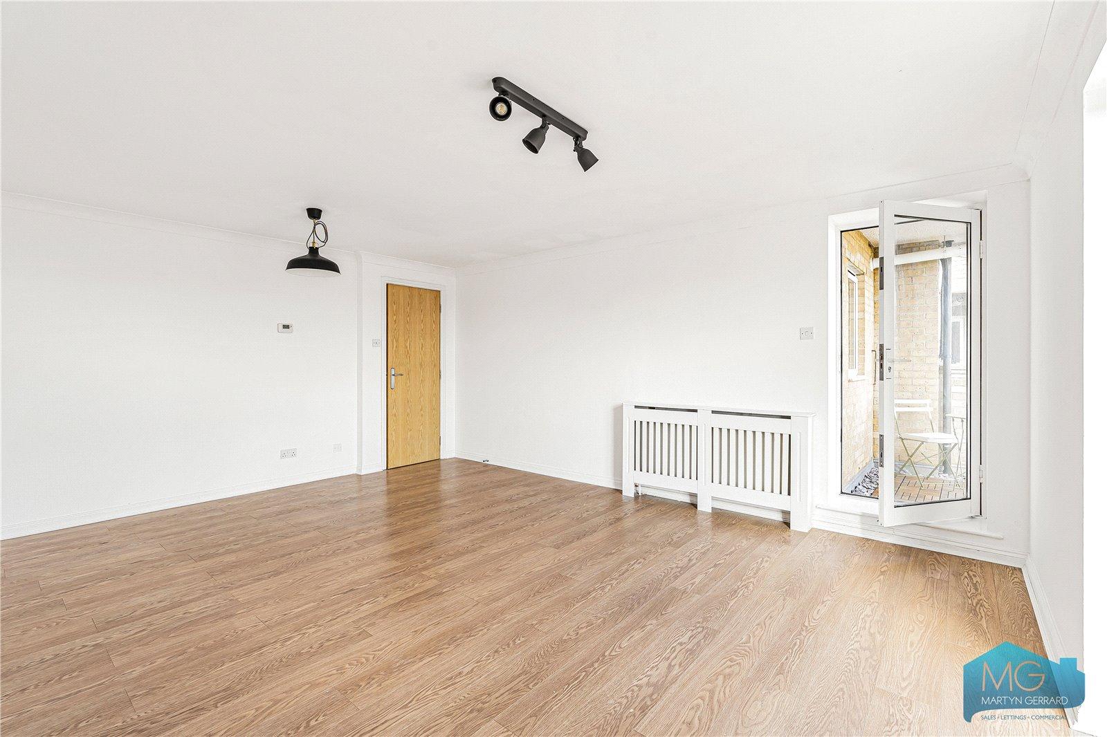 2 bedroom Apartment for sale - Martyn Gerrard