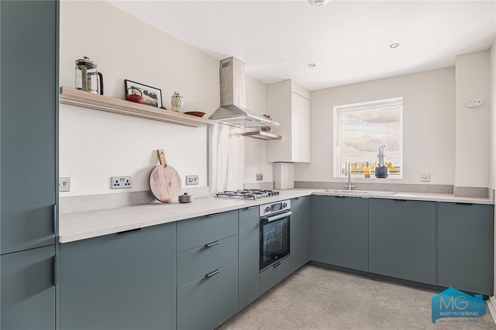2 bedroom Apartment for sale - Martyn Gerrard