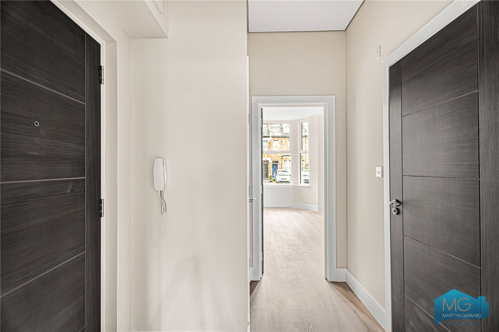 1 bedroom Ground Floor Flat for sale - Martyn Gerrard