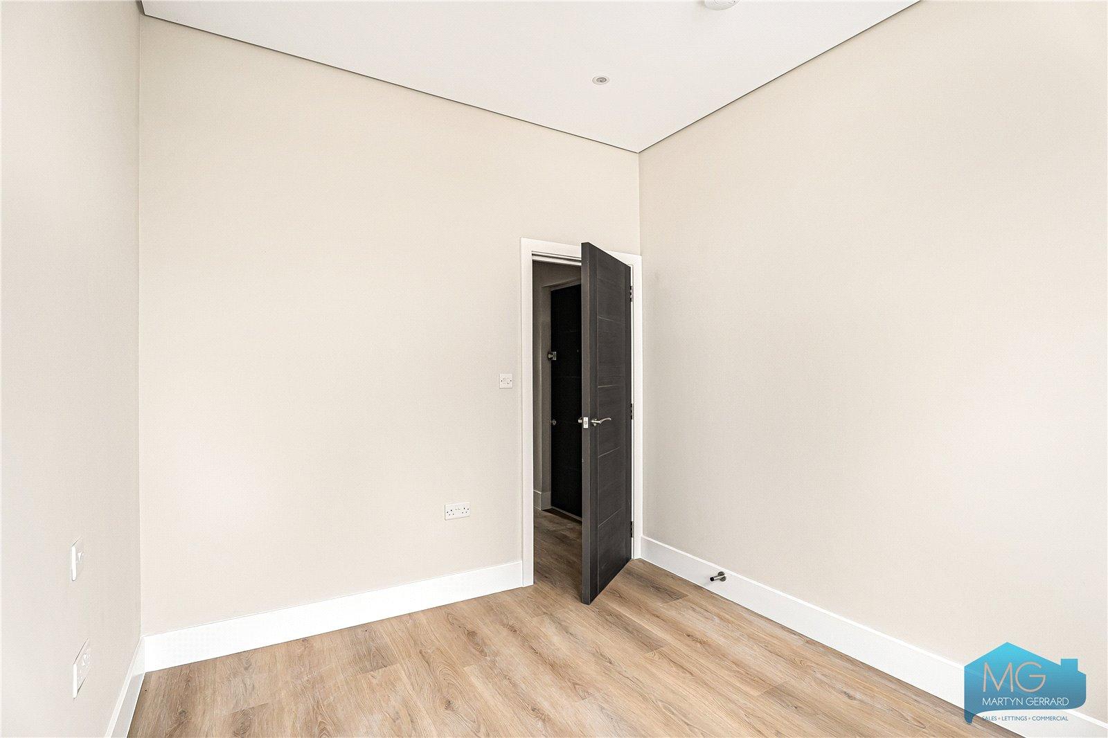 1 bedroom Apartment for sale - Martyn Gerrard