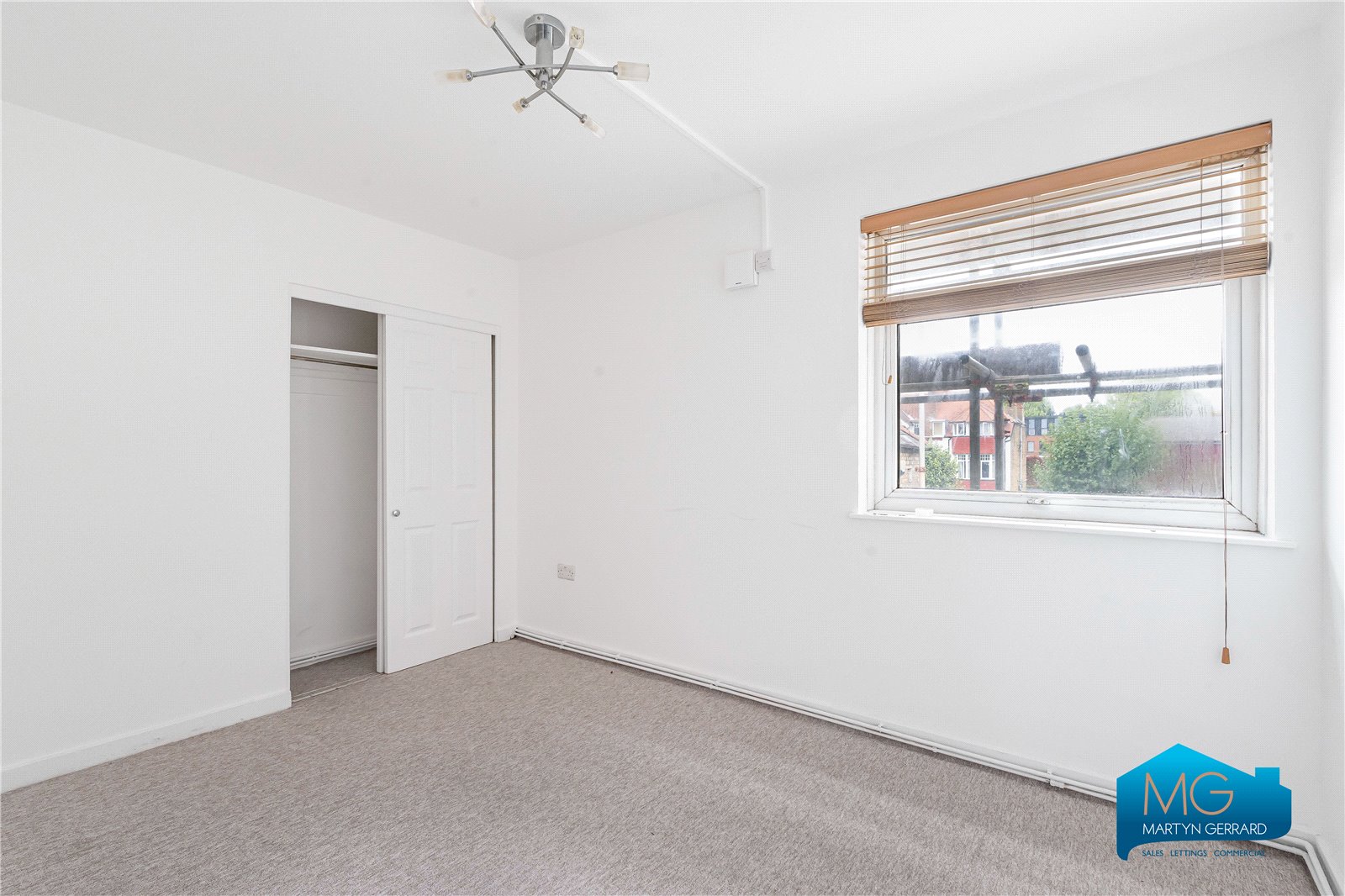 Highwood Court, 975 High Road, London, N12+  - Martyn Gerrard