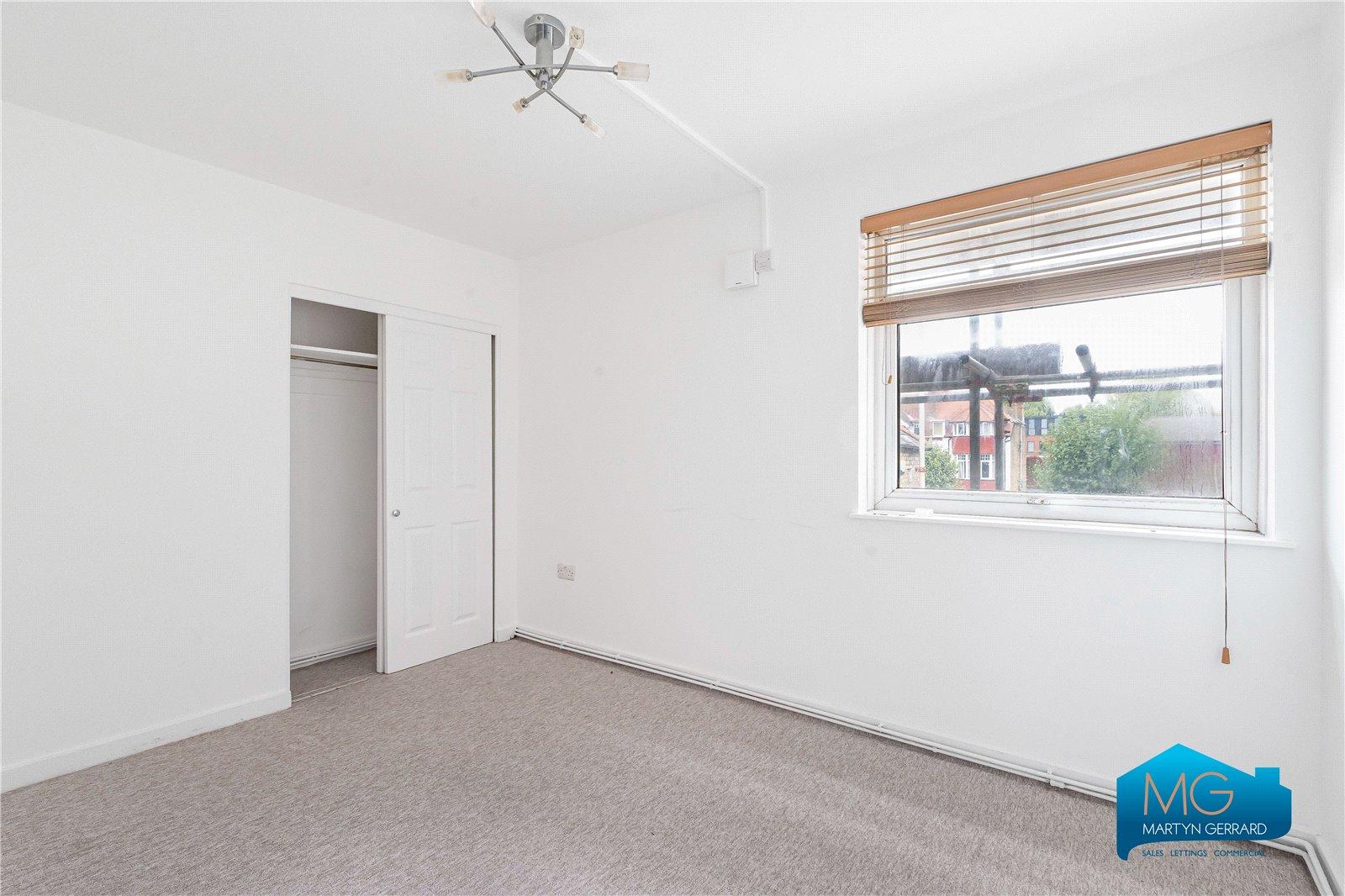 Highwood Court, 975 High Road, London, N12+  - Martyn Gerrard
