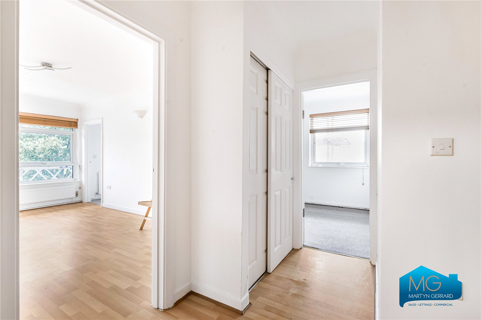 2 bedroom Apartment to rent - Martyn Gerrard