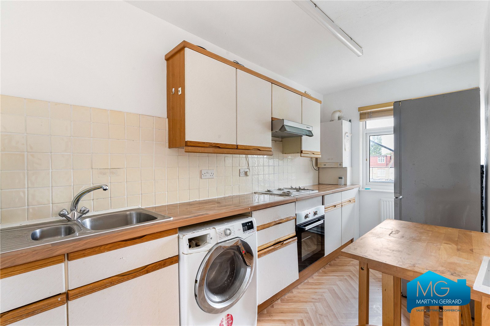 Highwood Court, 975 High Road, London, N12+  - Martyn Gerrard