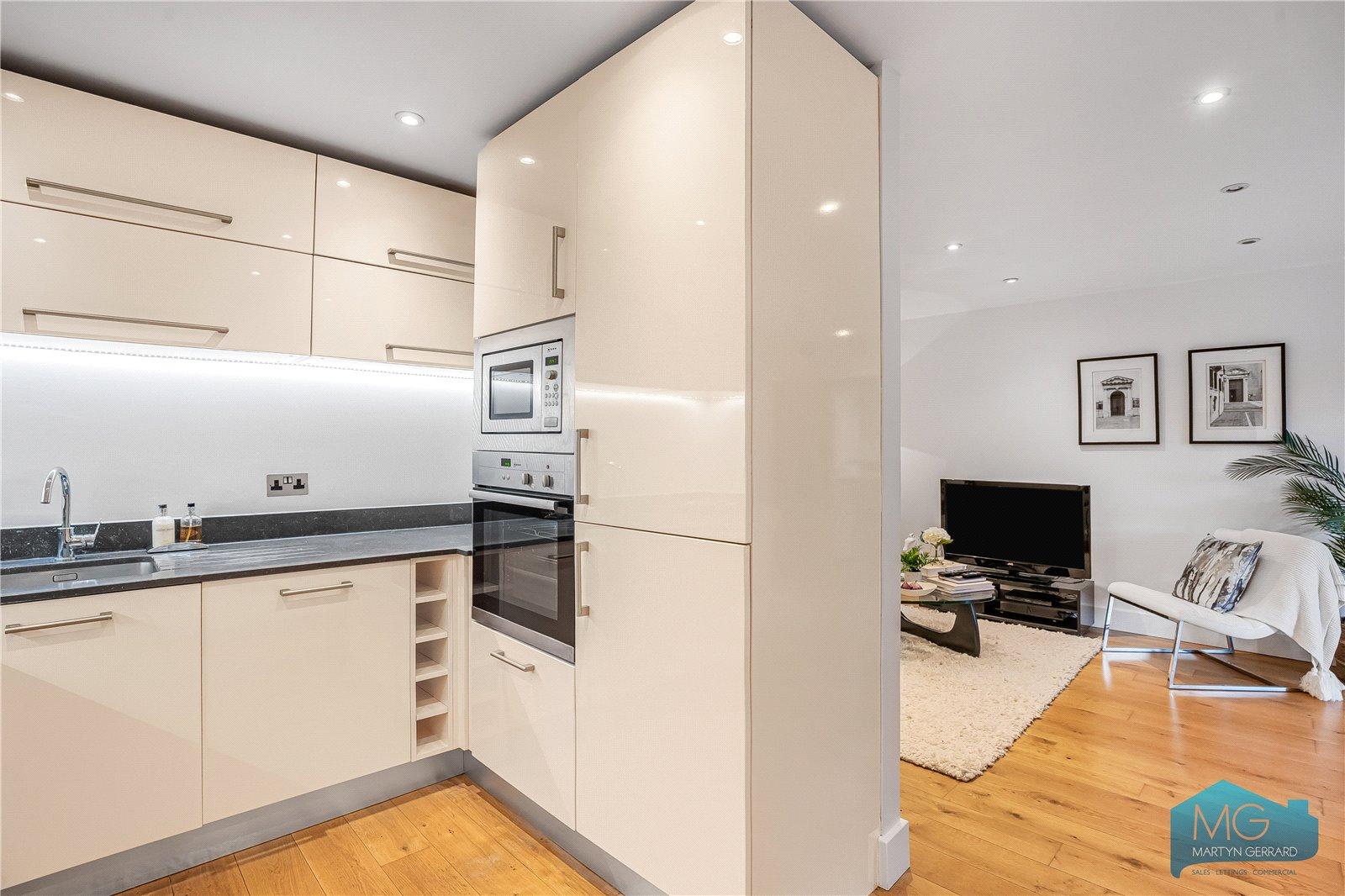 2 bedroom Ground Floor Flat for sale - Martyn Gerrard