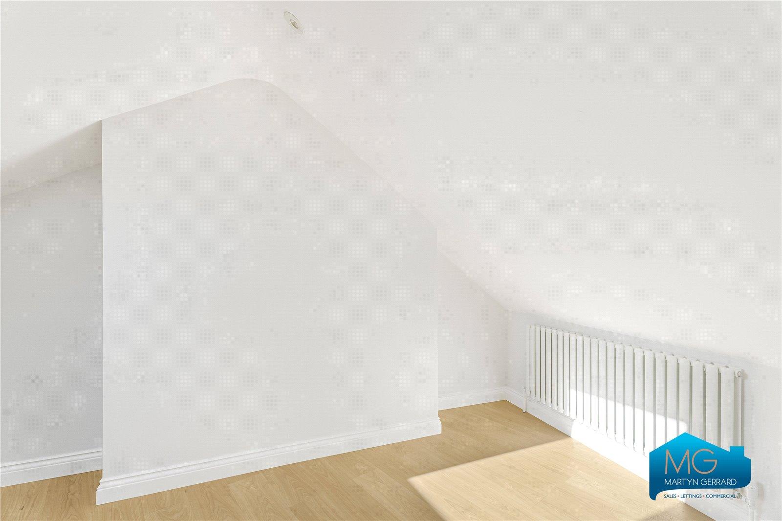 4 bedroom Terraced House to rent - Martyn Gerrard