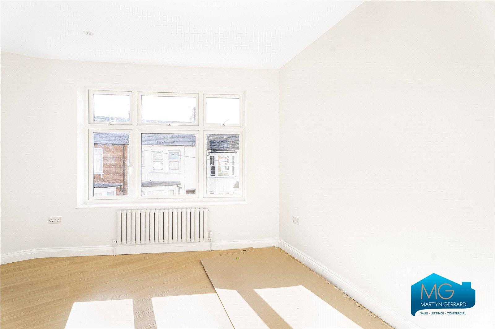 4 bedroom Terraced House to rent - Martyn Gerrard