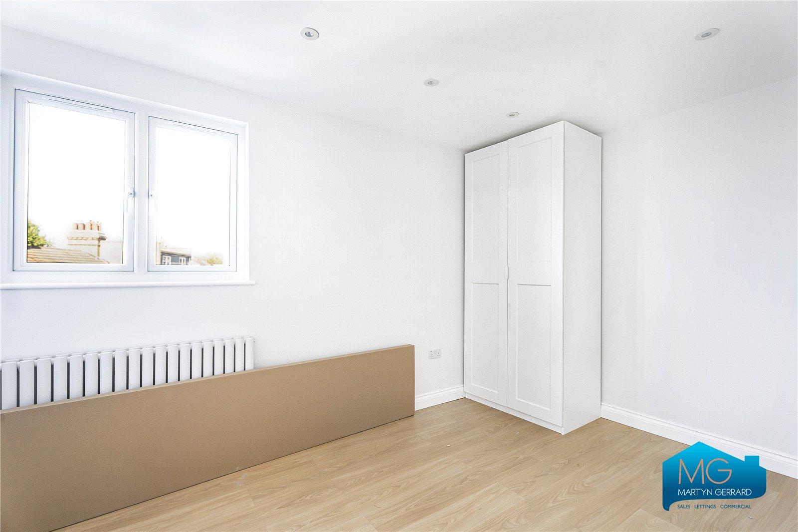 4 bedroom Terraced House to rent - Martyn Gerrard