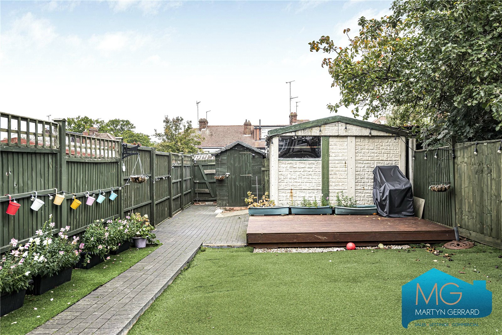 3 bedroom End of Terrace House for sale - Martyn Gerrard