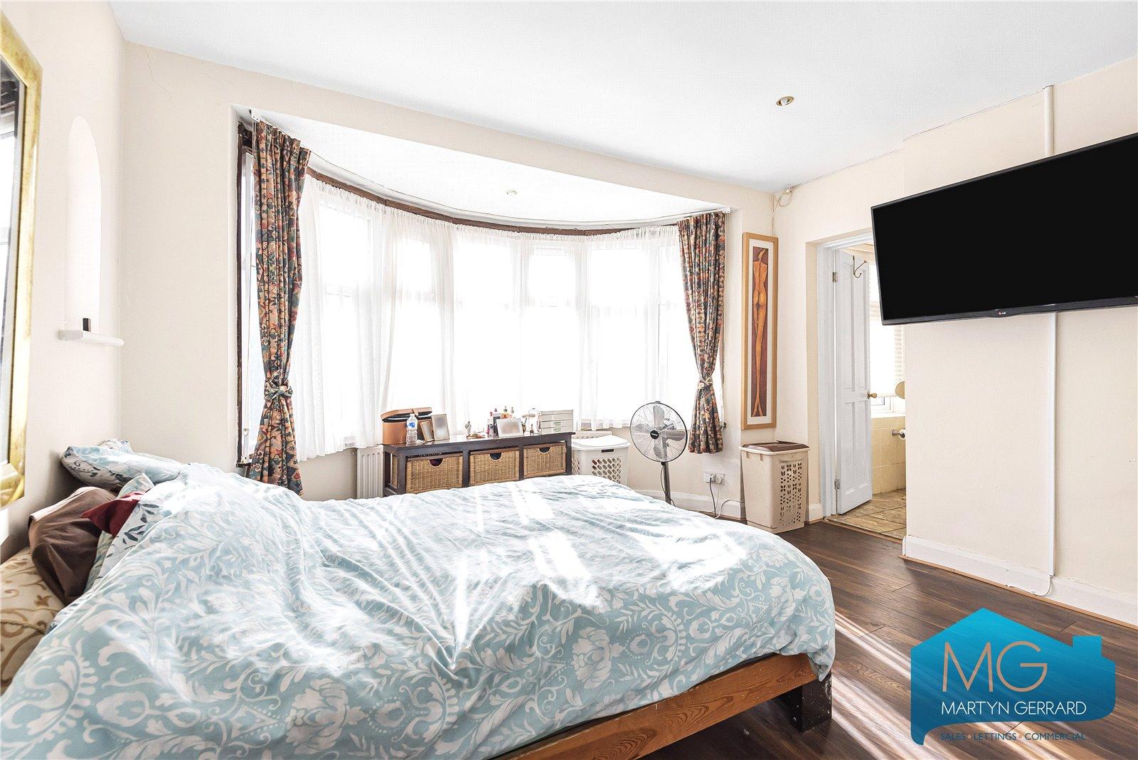5 bedroom Semi-Detached House for sale - Martyn Gerrard